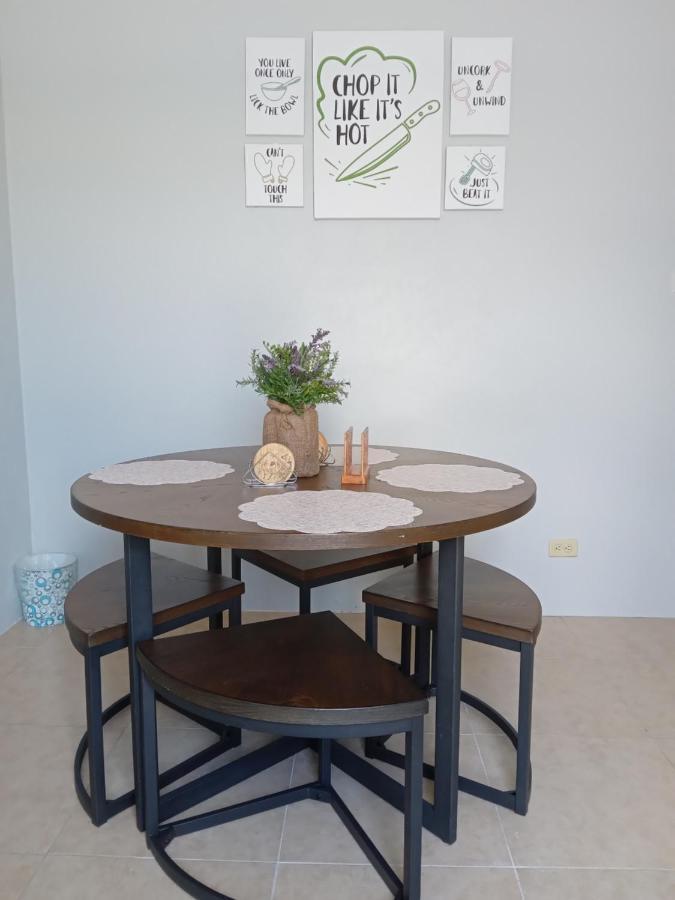 Michand Guest Apartments- Cozy One Or Two Bedroom- 5 Walk Minutes From Airport 10 Mins Drive To Oistins Or Beach 基督教堂市 外观 照片